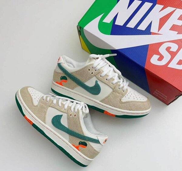 NIKE SB