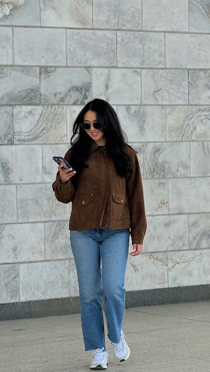 трендовая замшевая куртка