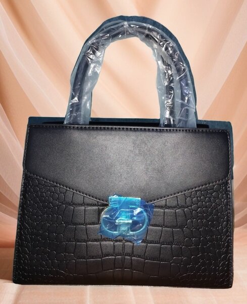 Sac à main élégant en cuir