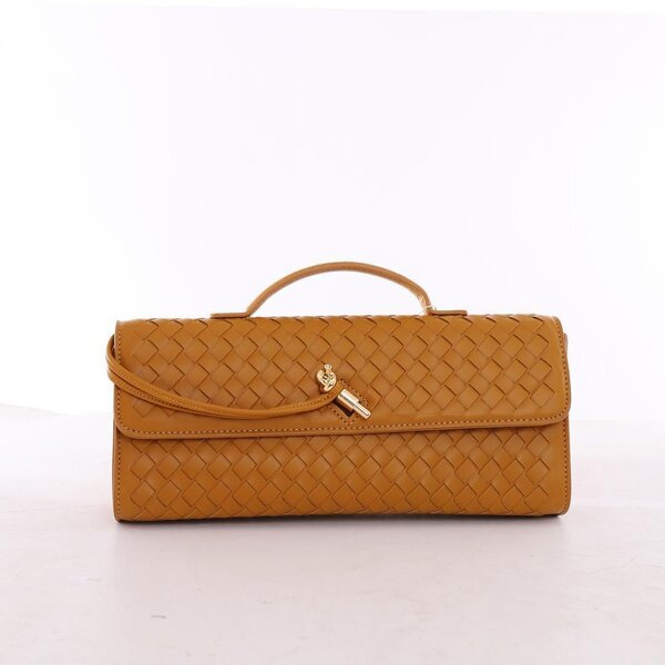 Pochette tressée élégante