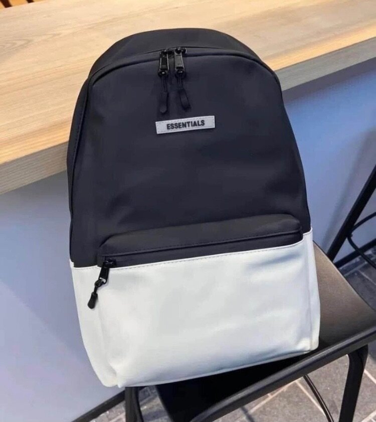 Sac à dos ESSENTIALS. Qualité supérieure.