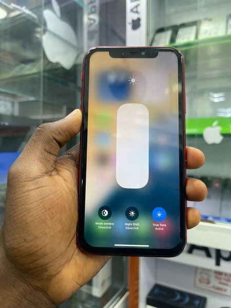 iPhone 11 Rouge 64 Go