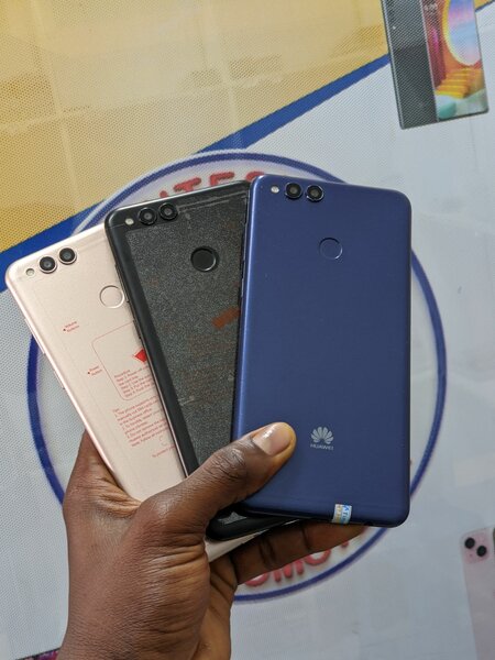 Huawei Y9 2018