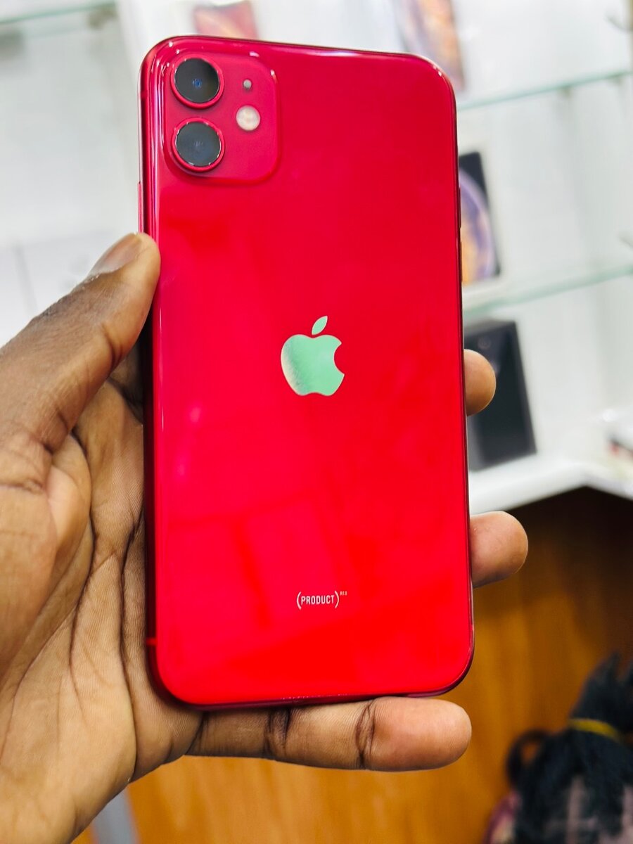 IPHONE 11