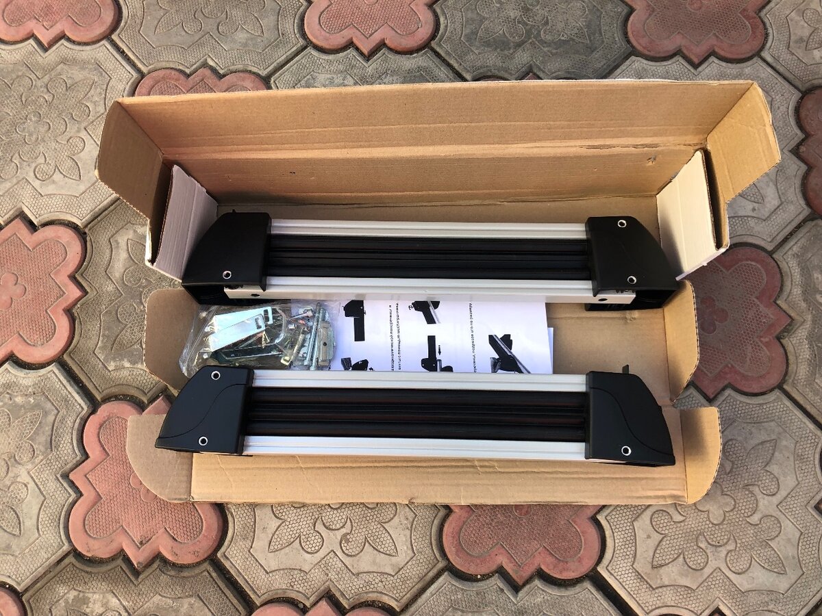 Крепления для лыж на 3 пары лыж или 2 сноуборда