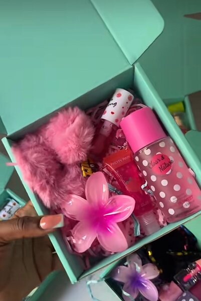 Boîte à beauté personnalisable avec fleurs