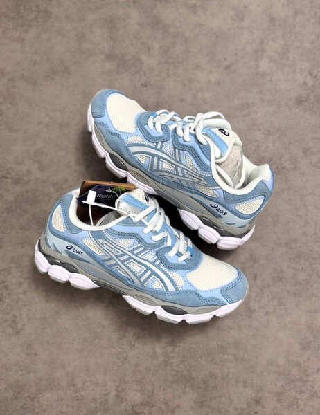 ASICS Sneakers pour Femmes