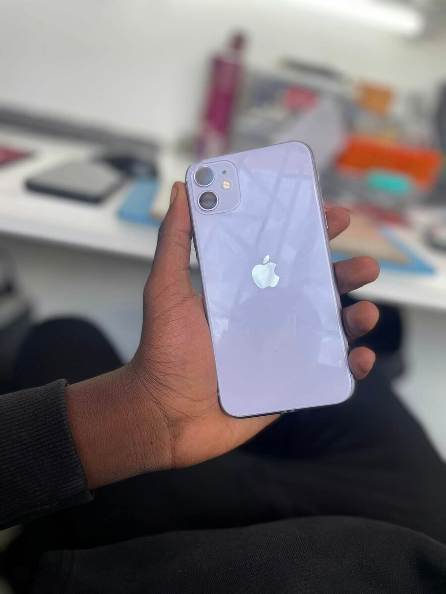 iPhone 11
