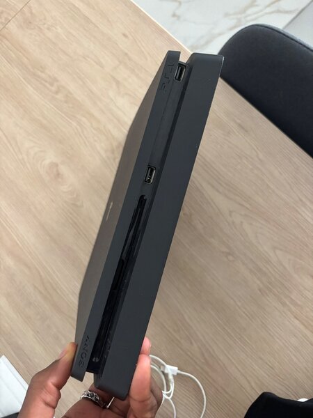 Ps4 Slim plus fifa 22