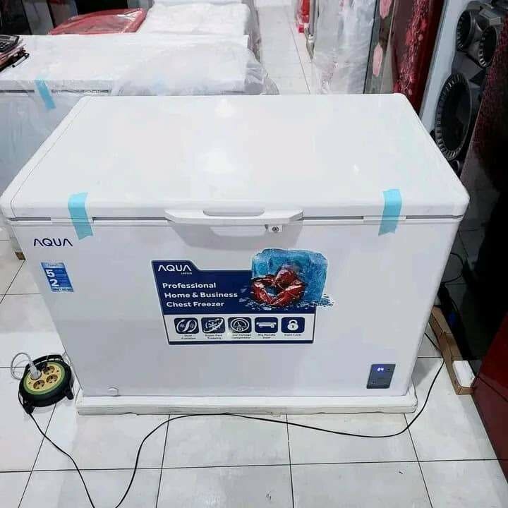 FREEZER BOX AQUA AQF200 - 193 LITER