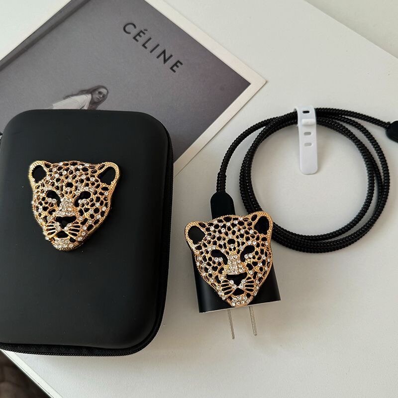 Силиконовые чехлы для зарядных устройств iPhone с 3D-элемент