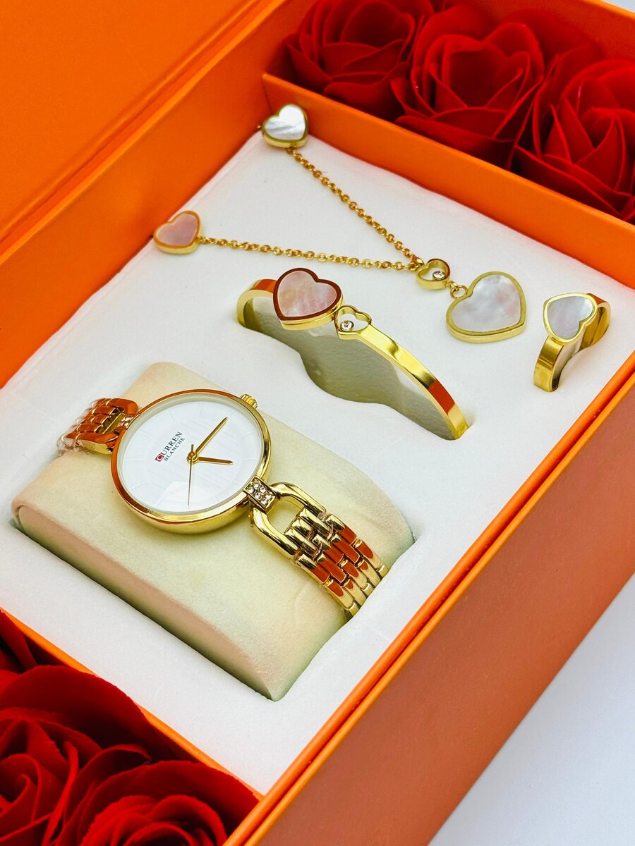 Set bijoux et montres élégants