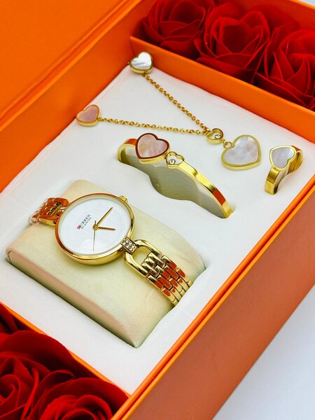 Set bijoux et montres élégants