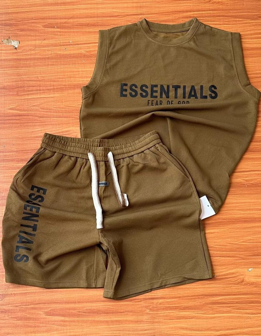 ESSENTIALS TOP&DOWN