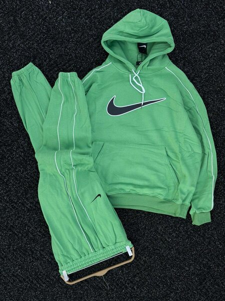 Survêtement à capuche Nike