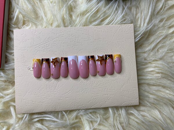 Elegant Pink False Nails