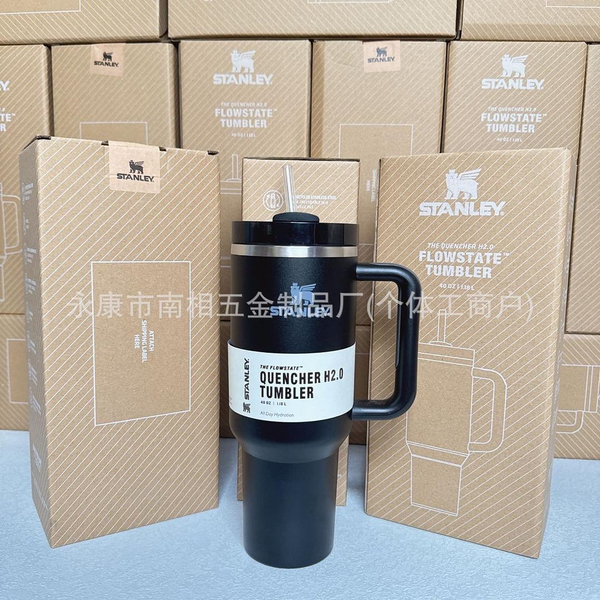 STANLEY Cup’s noir