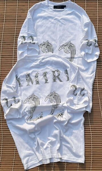 T-shirt disponible
