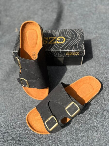 Sandale, noire (disponible en couleur noire, marron, grise)