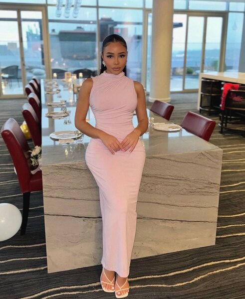 Belle robe de toute les couleurs