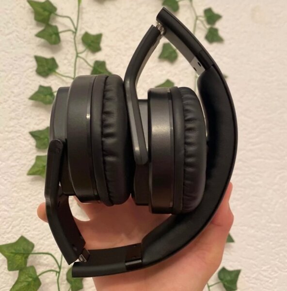 Продаю наушники HOCO W11.