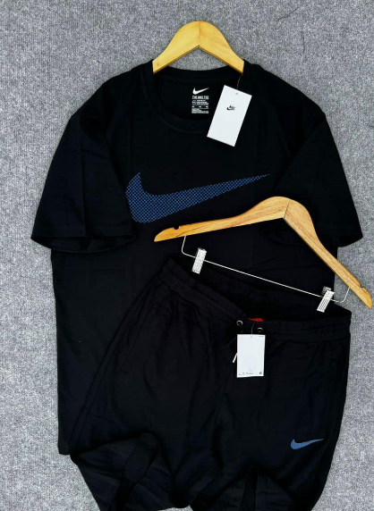 ensemble t-shirt et short Nike noir