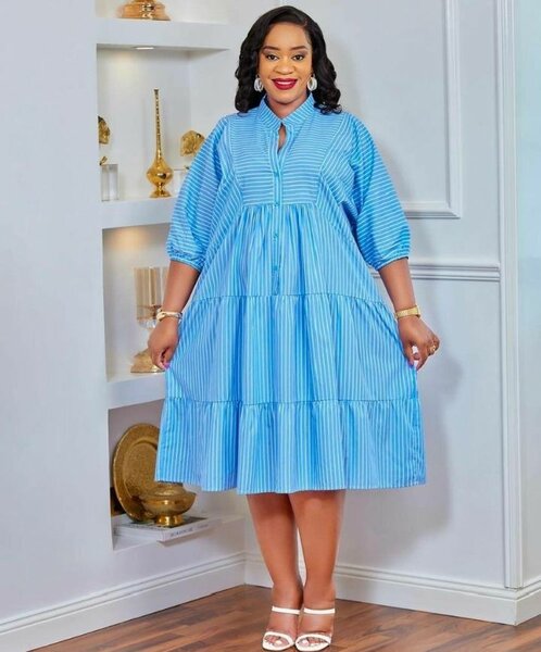 Robe ample à rayures élégante