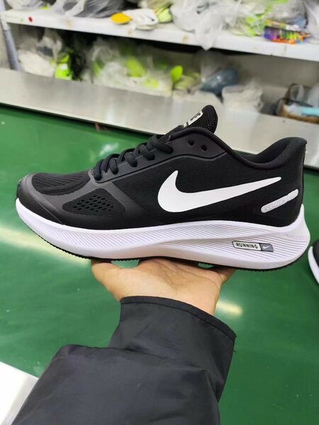 Chaussure NIKE