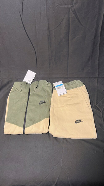 Ensemble survêtement Nike