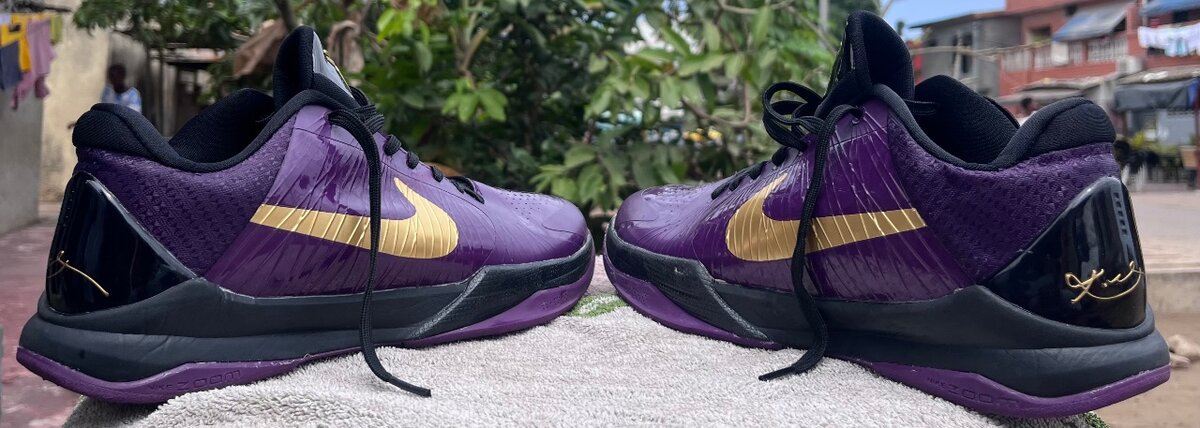 Kobe 5 violet intense