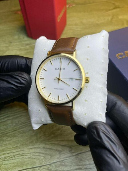 Montre Casio homme cuir