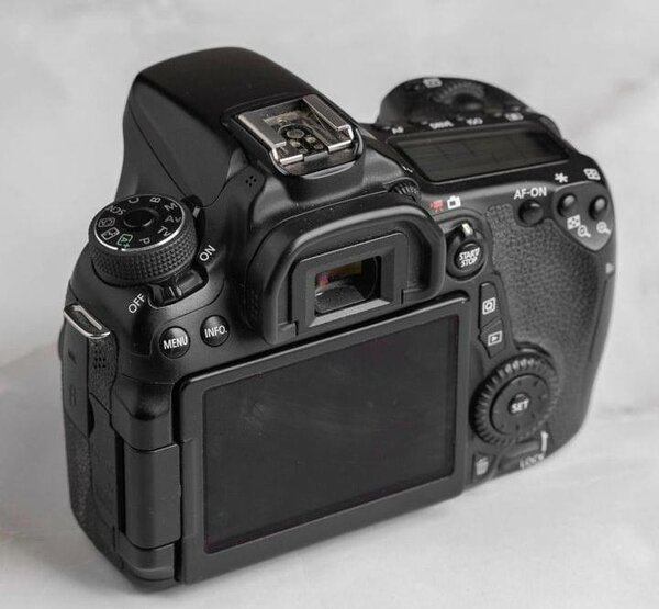 Appareil photo canon 70 d