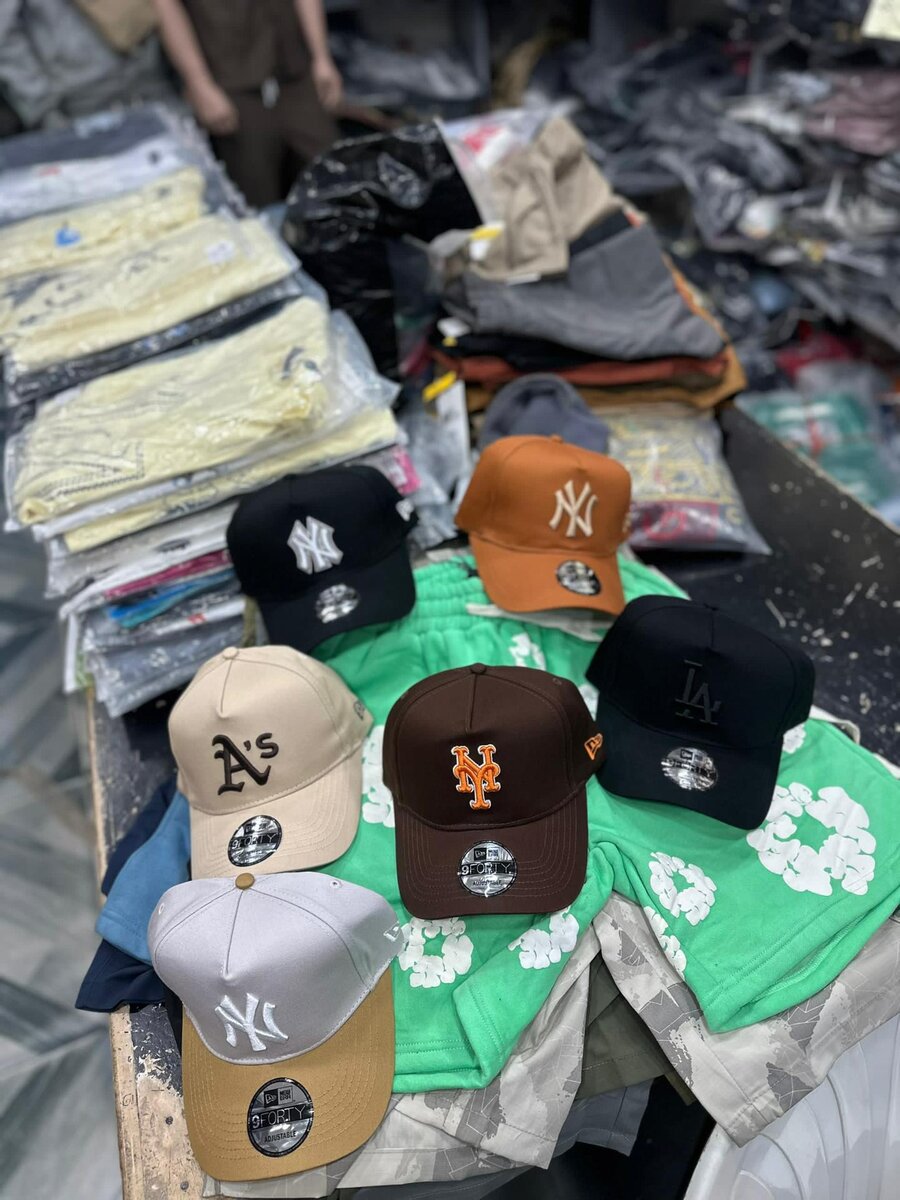 Casquettes disponibles