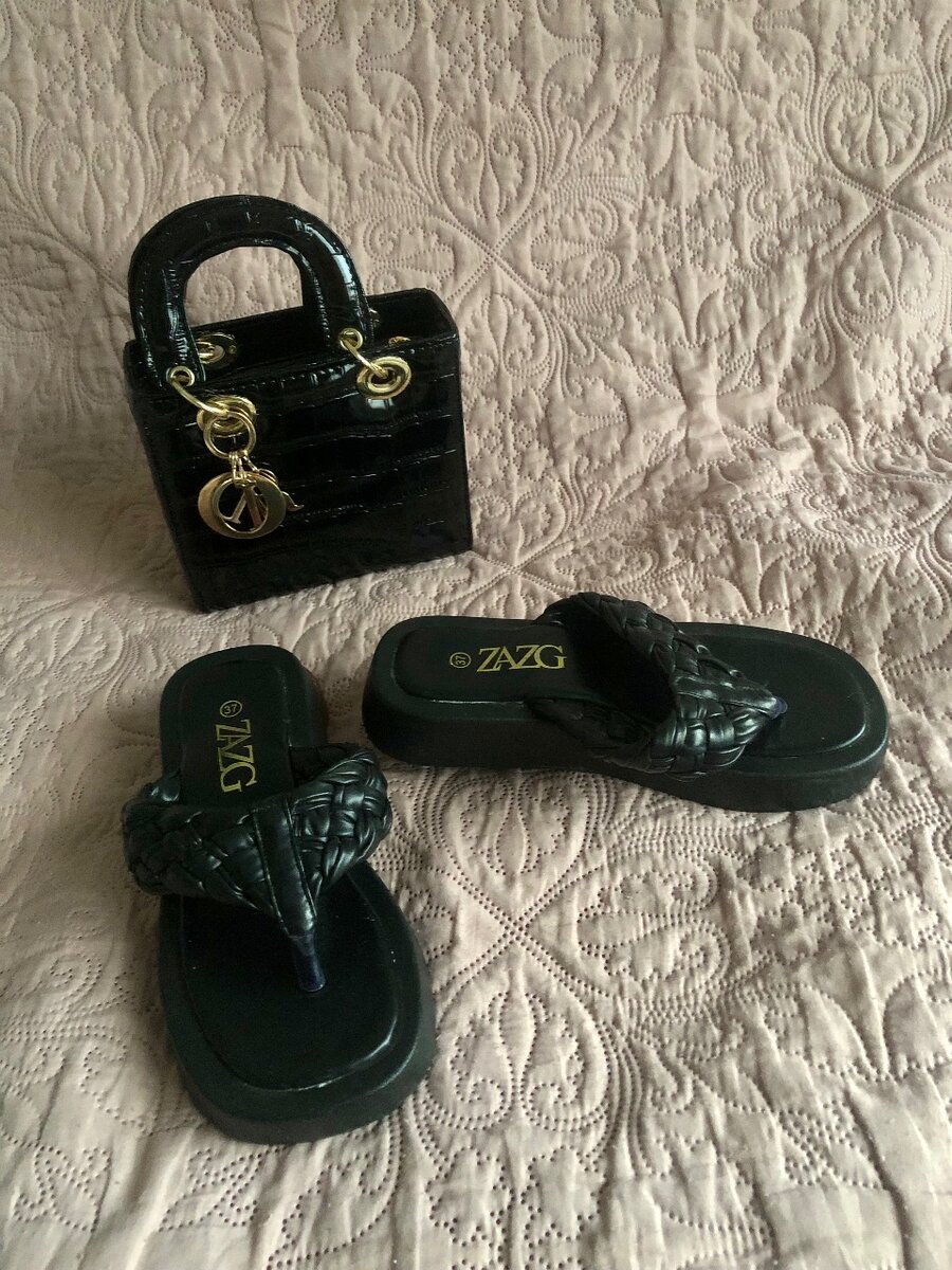 Low Platform Slippers Size 37