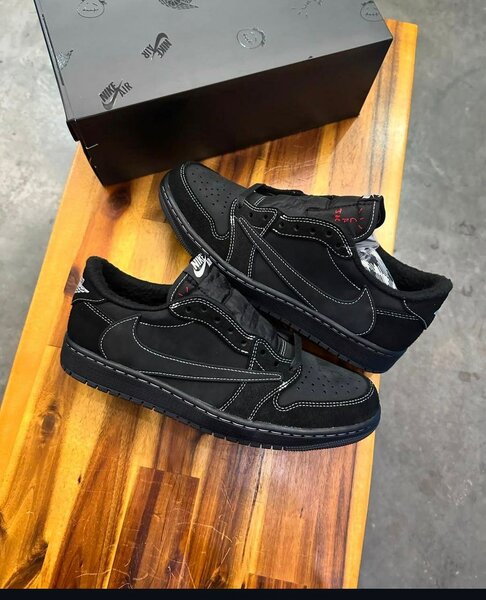 Baskets en daim noir unisex