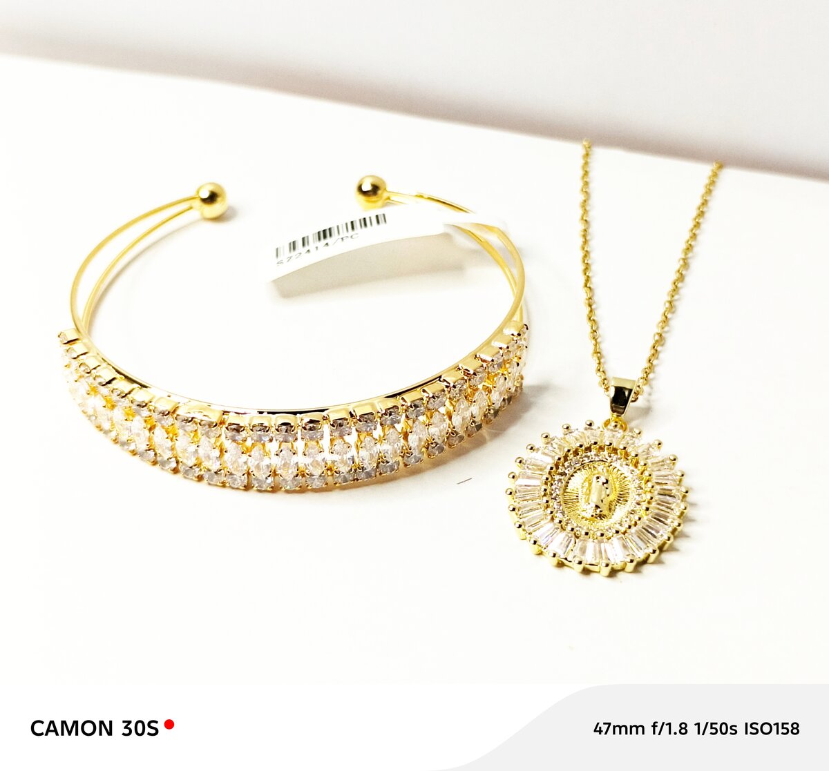 Ensemble bracelet et collier doré