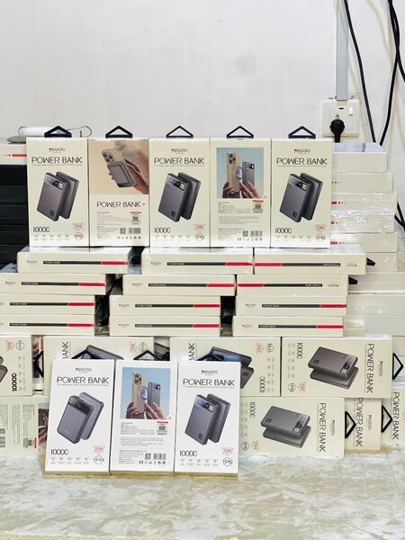 10000mAh Ultra Slim  Wireless magnetic Power bank