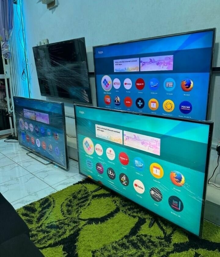 55" PANASONIC SMART TELEVISION