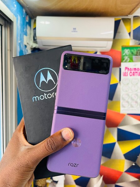 Motorola Razr 40