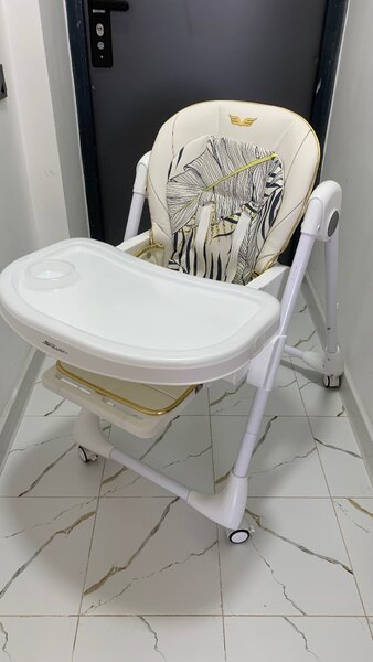 Детский стульчик для кормления