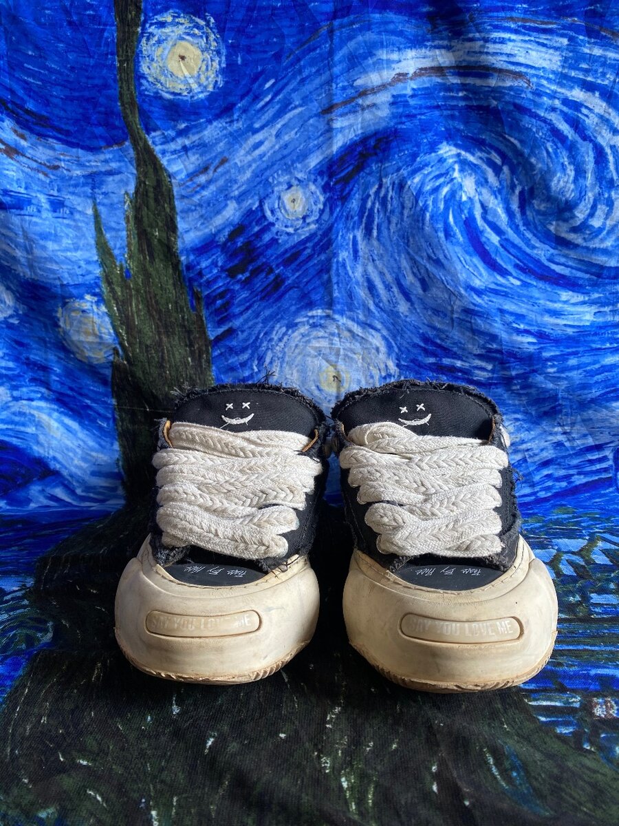 xVESSEL MARSHMALLOW SNEAKERS