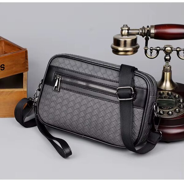 Sac bandoulière tissé élégant