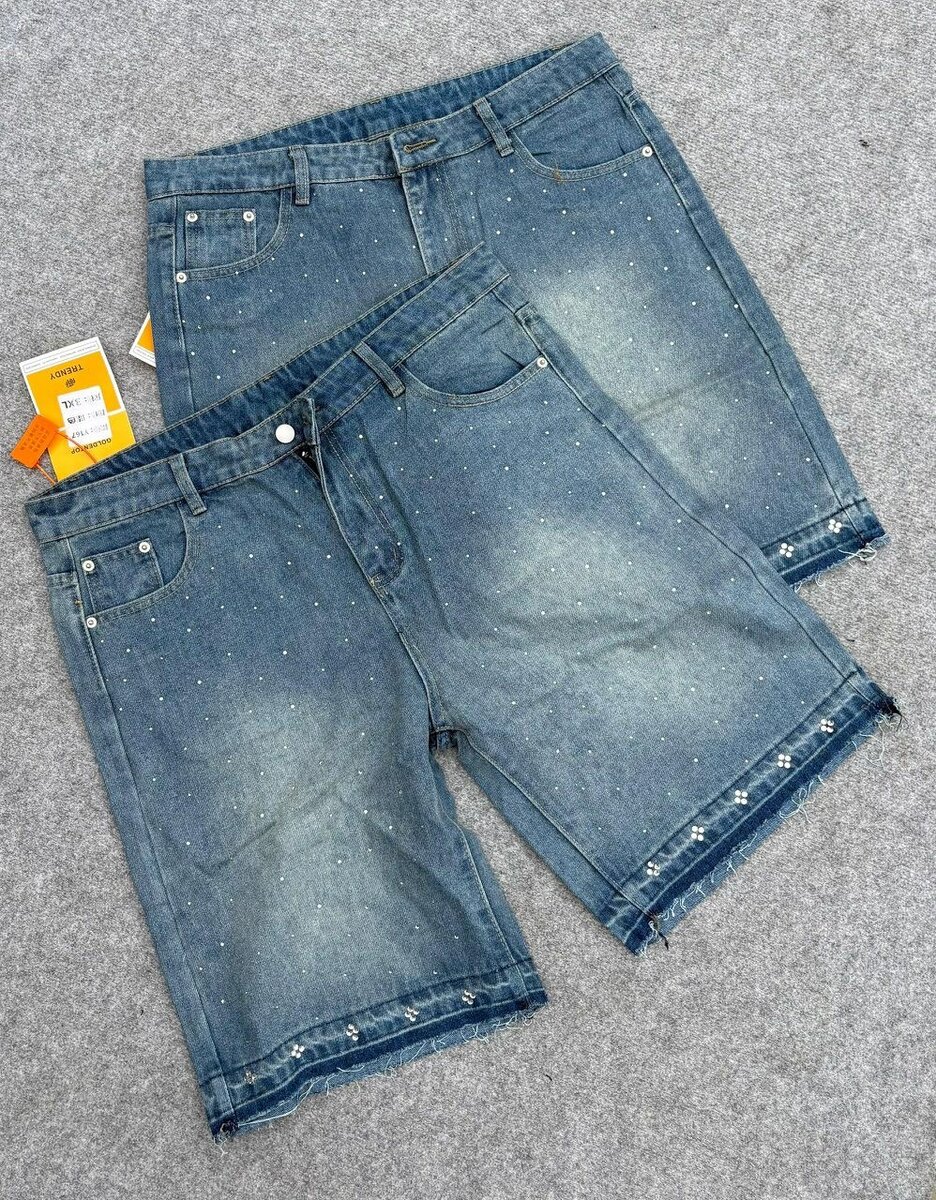 Shorts en denim brodés