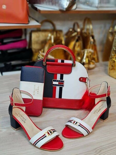 Ladies handheld bags+heel sandals