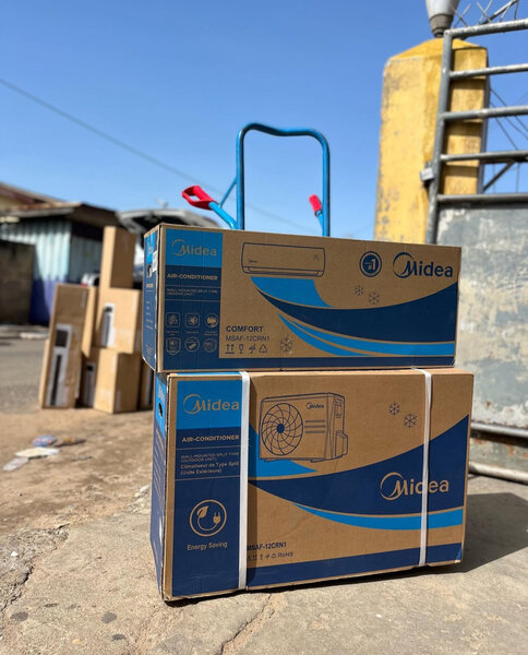 Midea split Air Conditioner . Quick Cooling 1.5Hp . Energy C