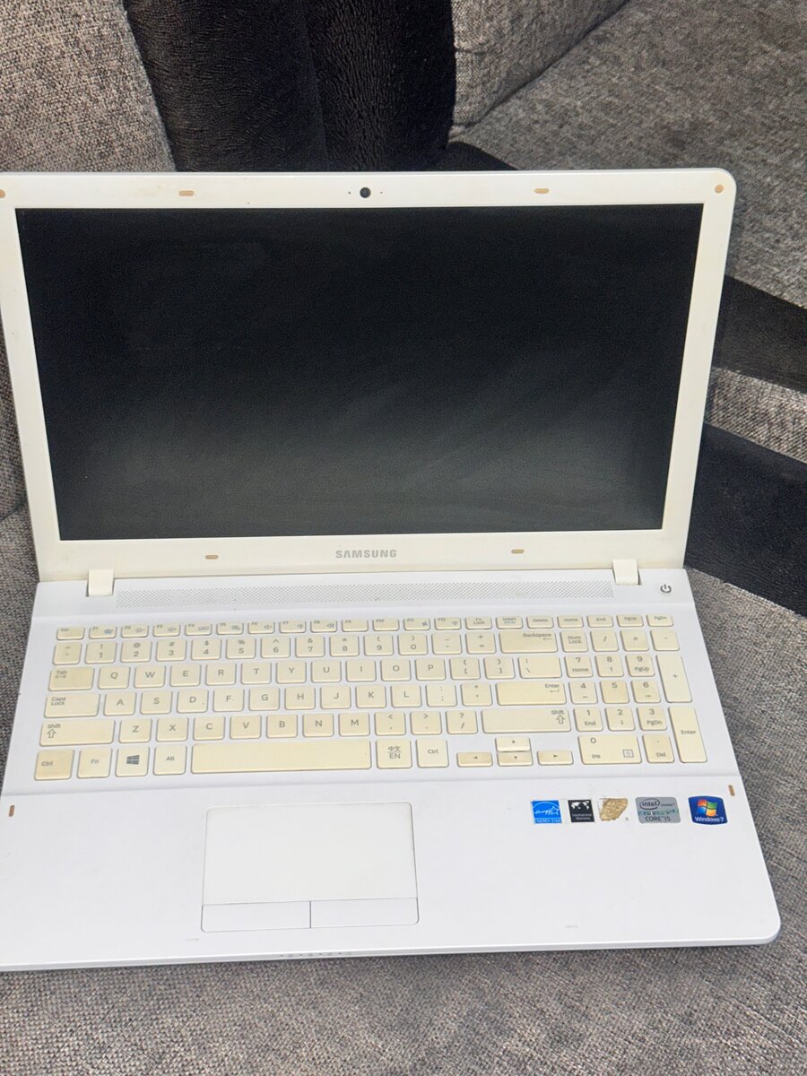 Samsung Laptop Blanc core i5