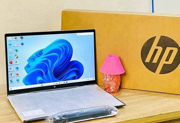 Ordinateur portable HP argent - Neuf