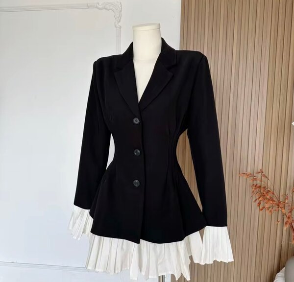 Blazer élégant noir et blanc