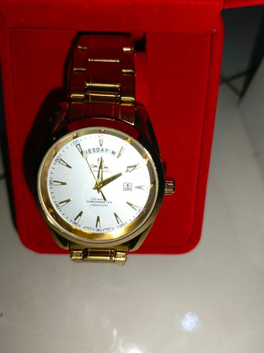 Montre de luxe élégante