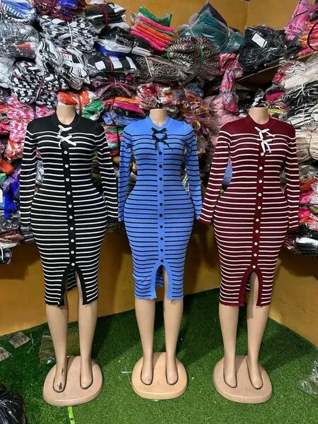 Robe moulante rayée chic